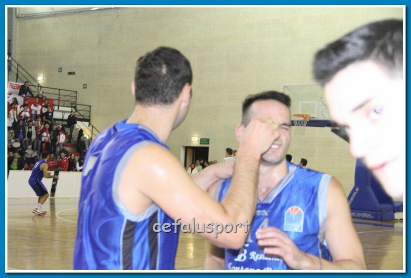 121223 Aquila 395_tn.jpg